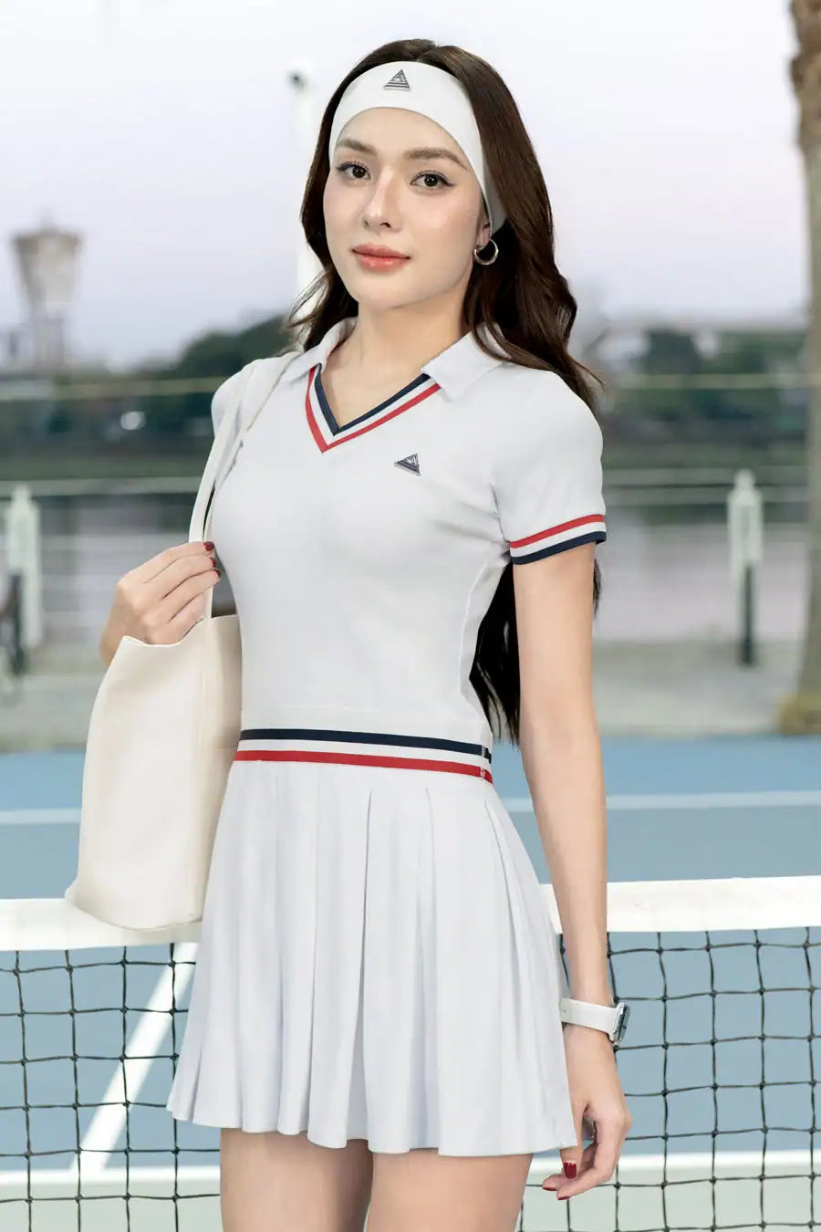 Váy GLORY EA DPSP01 Trắng sọc đỏ