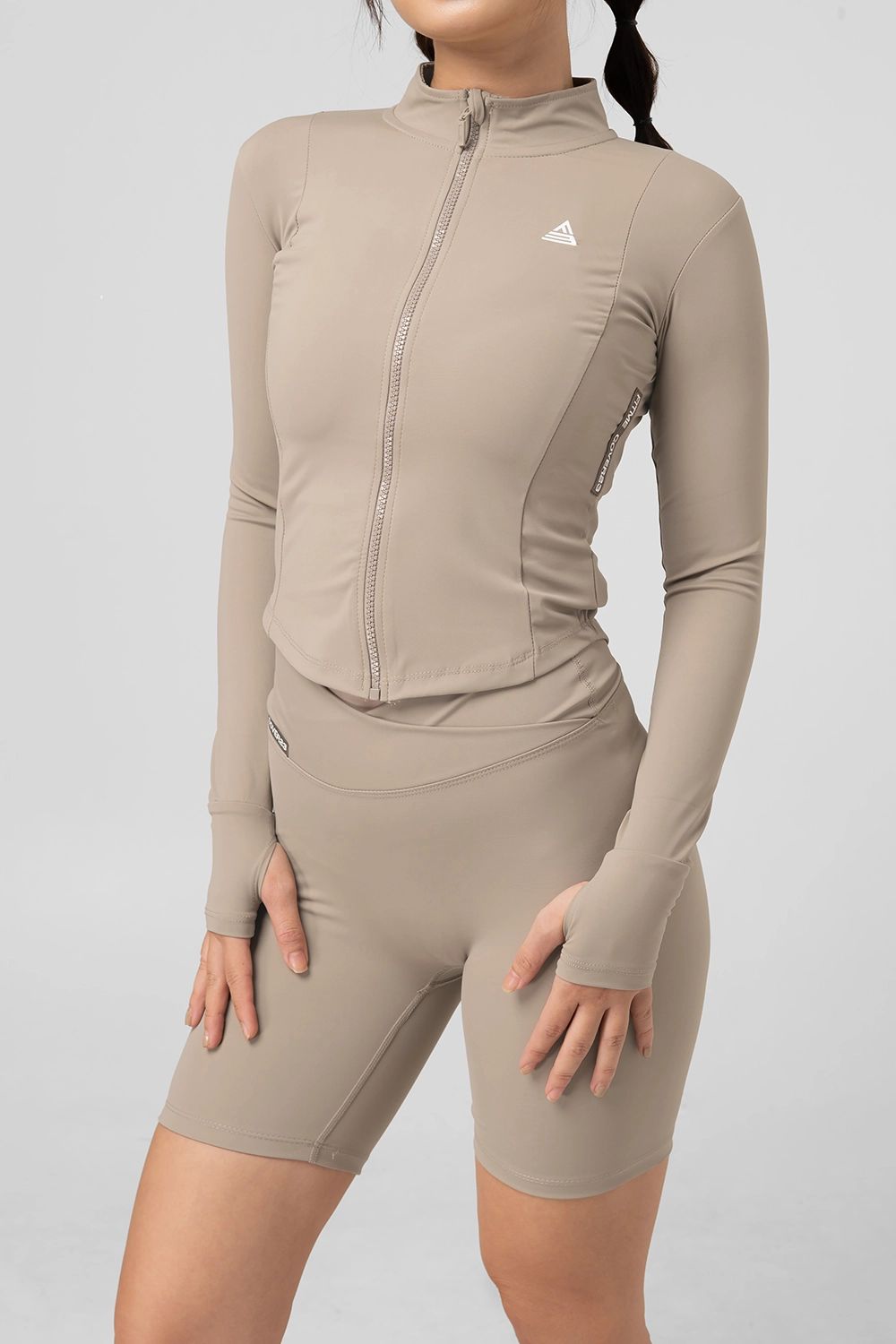 Áo khoác tập gym Cover23 - Sand - Fitme Sportswear