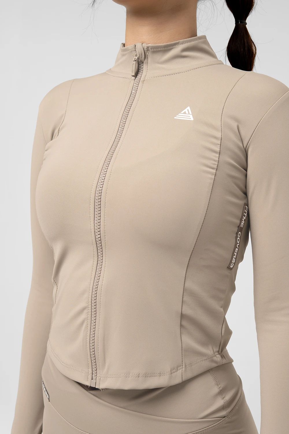 Áo khoác tập gym Cover23 - Sand - Fitme Sportswear