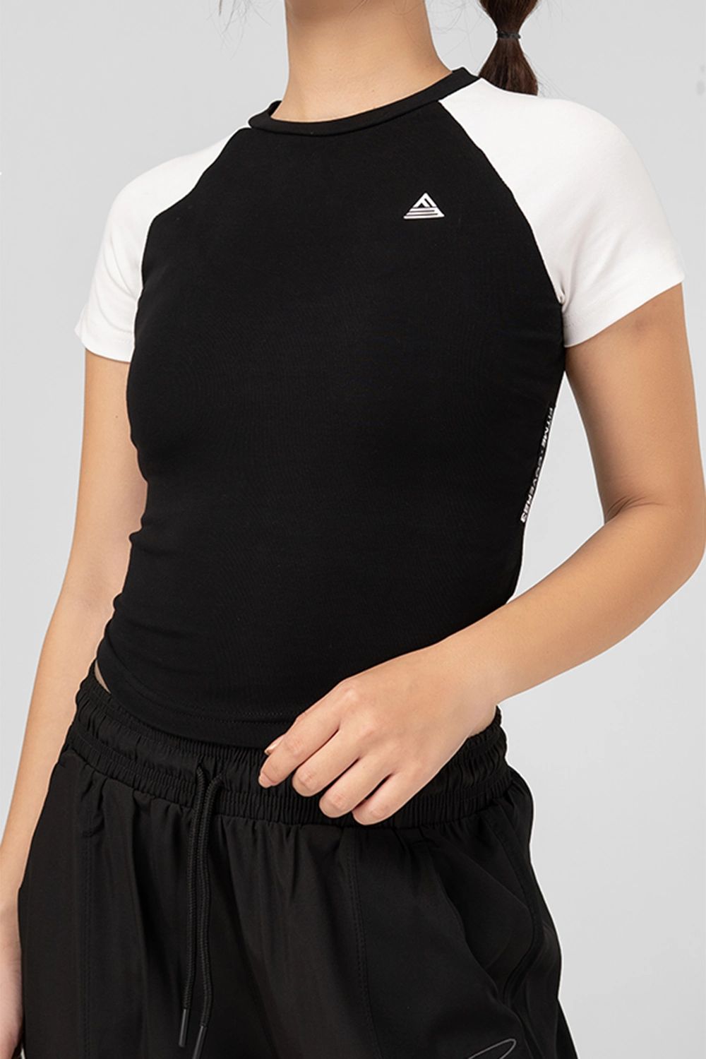Áo thun raglan tập gym Cover23 - Đen tay Trắng - Fitme Sportswear