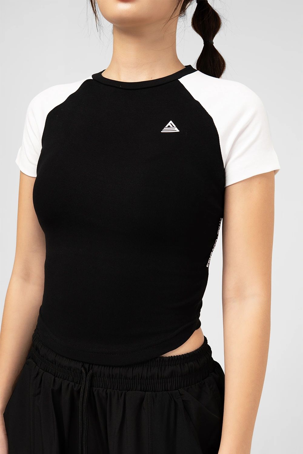 Áo thun raglan tập gym Cover23 - Đen tay Trắng - Fitme Sportswear