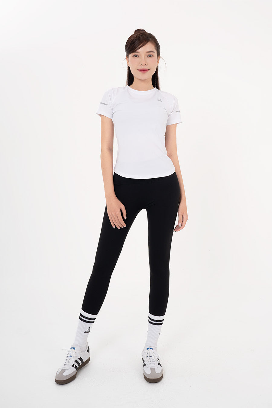 Áo thun thể thao nữ vạt bầu - Trắng - Fitme Sportswear