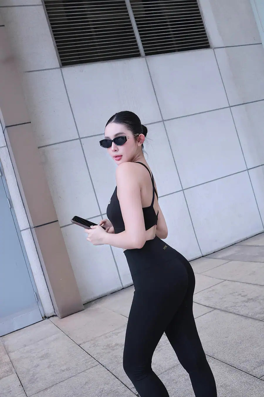 Áo bra dây chéo Glow BRGL03 Đen