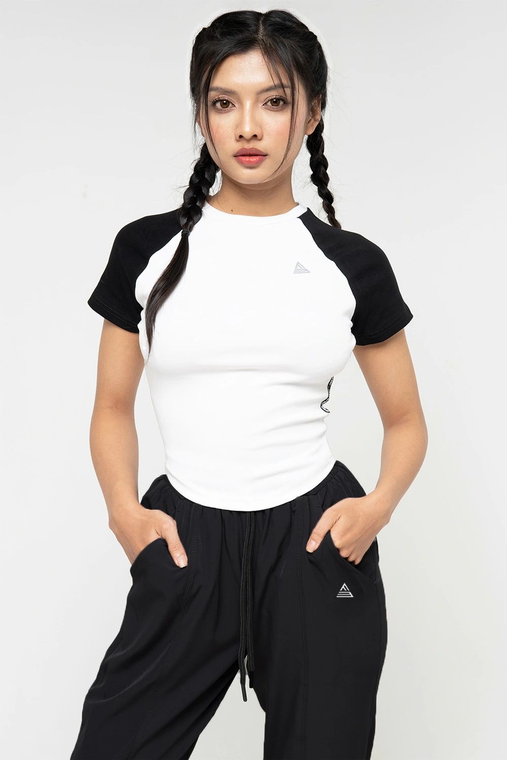 Quần jogger thể thao nữ logo in - Đen - Fitme Sportswear