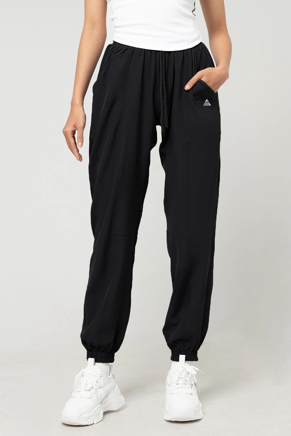 Quần jogger thể thao nữ logo in - Đen - Fitme Sportswear