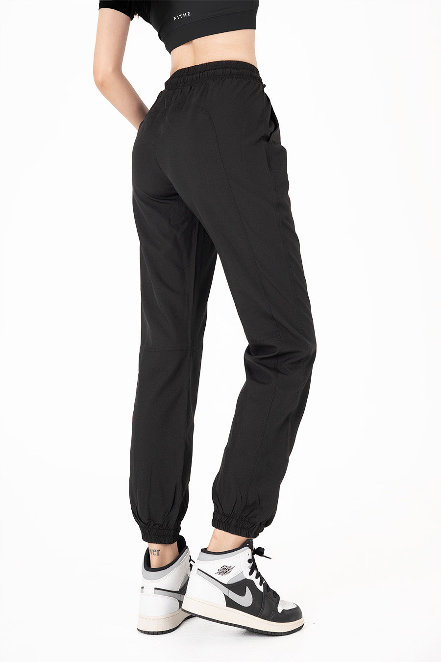 Quần jogger thể thao nữ logo thêu - Đen - Fitme Sportswear