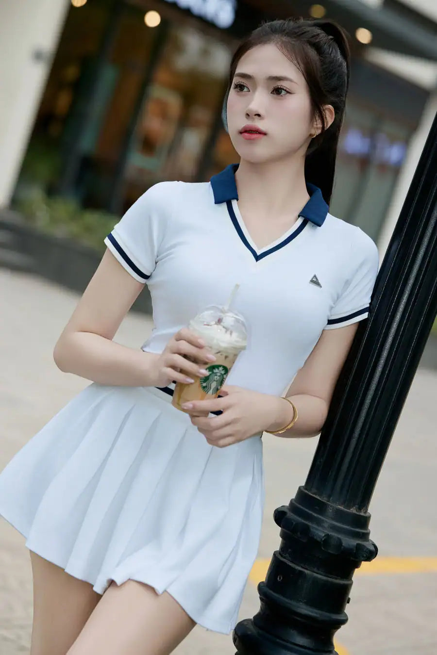 Váy GLORY EA DPSP01 Trắng sọc navy
