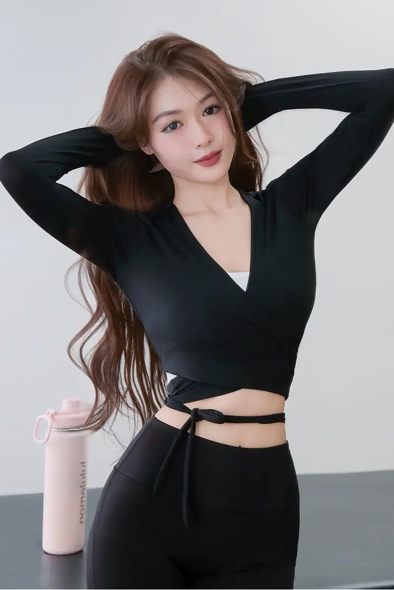 Áo khoác tập gym, pilates, yoga nữ AKGL01 Đen