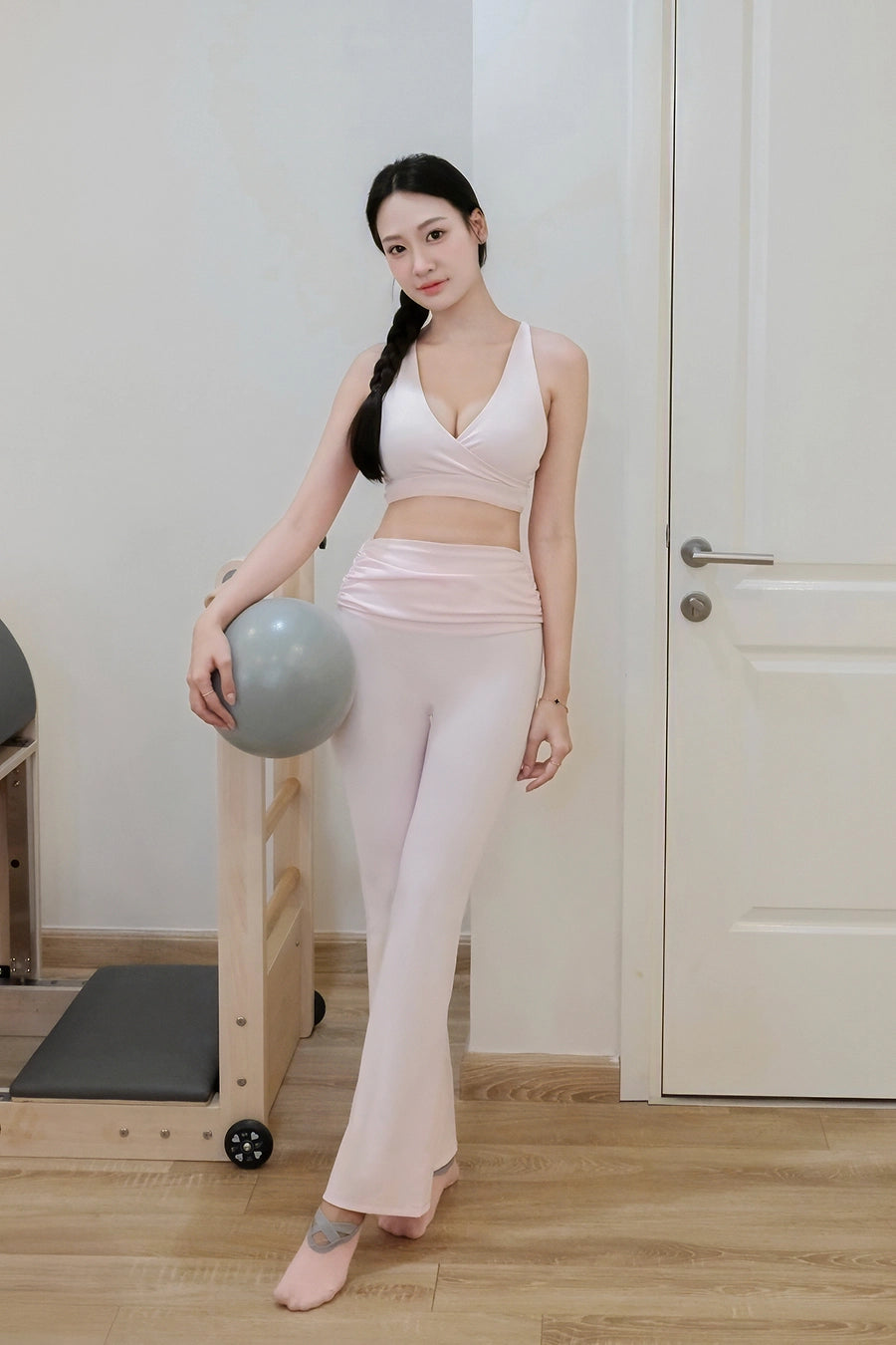 Quần legging ống loe Fitme Bloom QDBL01 - Hồng pastel
