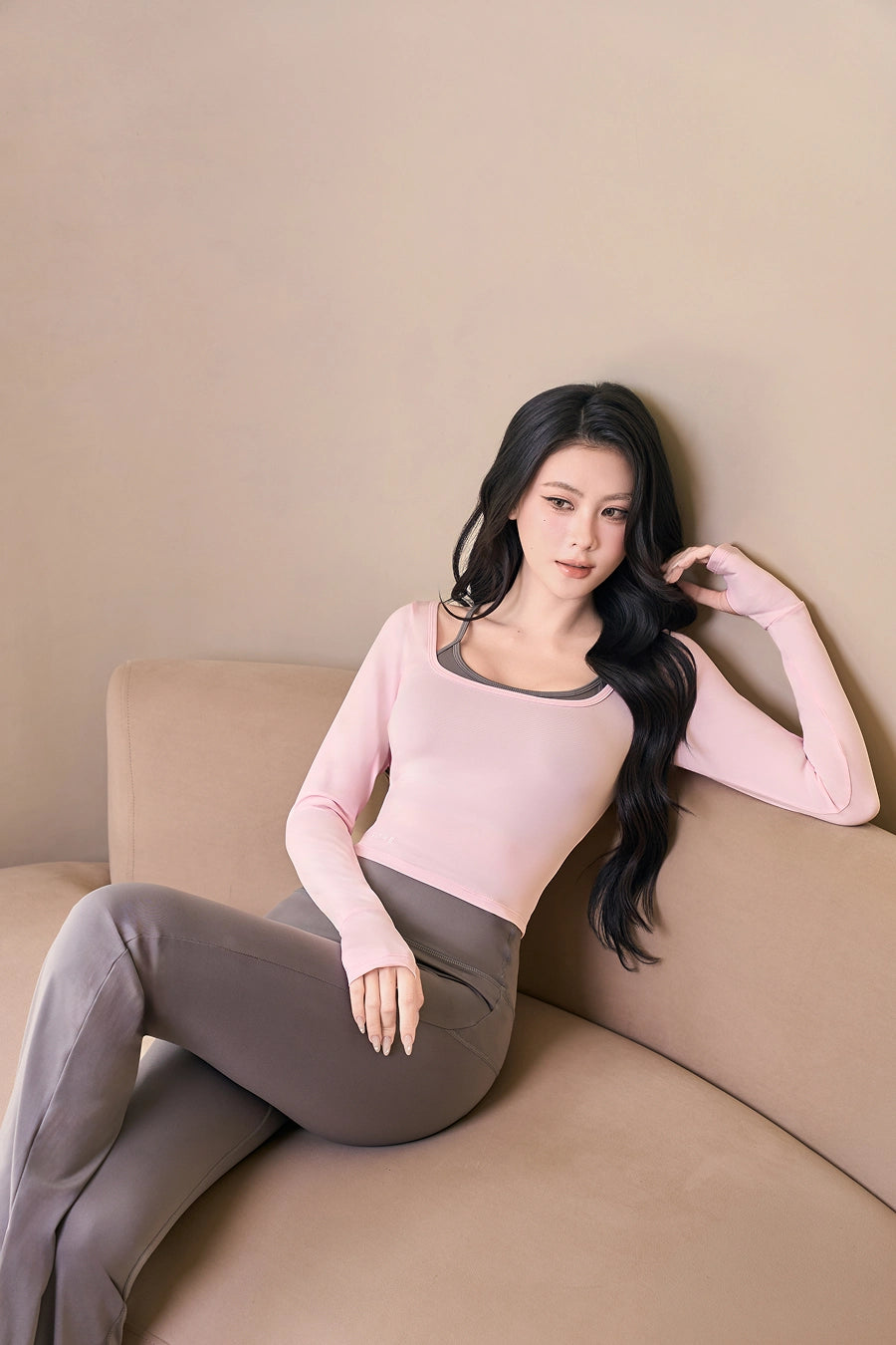 Quần legging xẻ tà Fitme Bloom QDBL02 - Dark grey