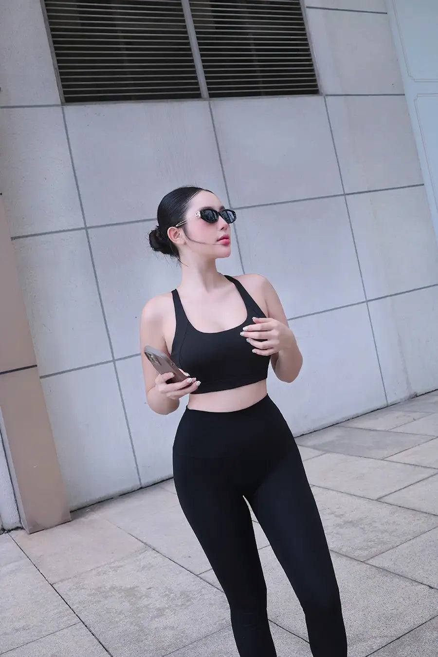 Áo bra dây chéo Glow BRGL03 Đen