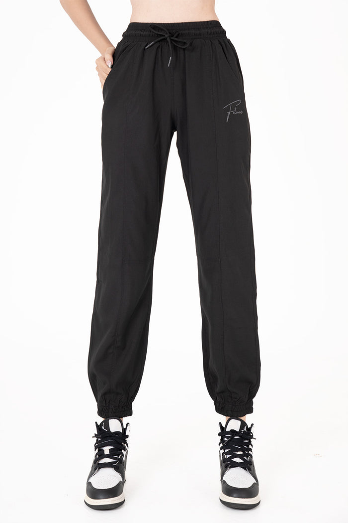 Quần jogger thể thao nữ logo thêu - Đen - Fitme Sportswear