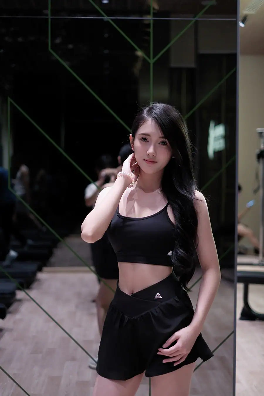 Quần short Glow QSGL01 Đen